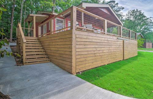 Waterfront Lake Martin Home with Grill and Beach! - Foto 20