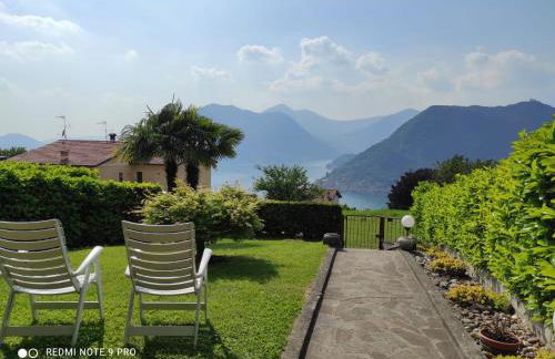 CasaDolcelago Sulzano Villa con Giardino Vista Lago Parking Free - Foto 1