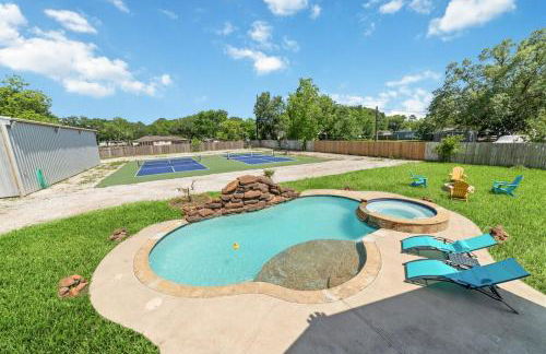 Pickleball-Basketball Oasis-Pool & Spacious Home - Photo 53