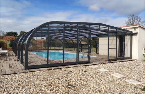 Maison avec piscine privée, proche plage - Photo 4