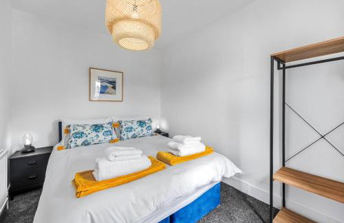 Spacious Bedford House Sleeps 6 Superfast WiFi Weekly Rates - Foto 25