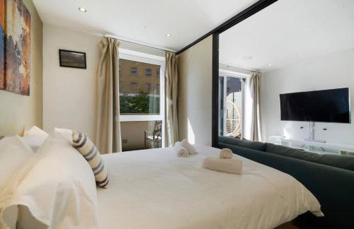 One bedroom apartment with balcony and concierge , station and shops 2min walk - Foto 15