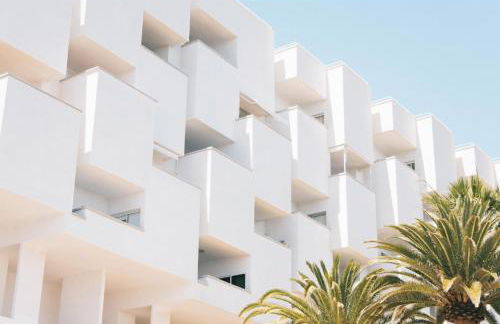 Beach hideaway apartment with modernist design - Foto 22