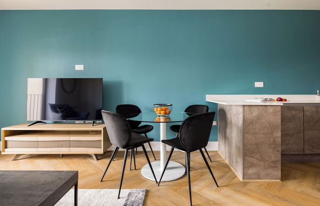 Staines Riverside by Charles Hope - Photo 38