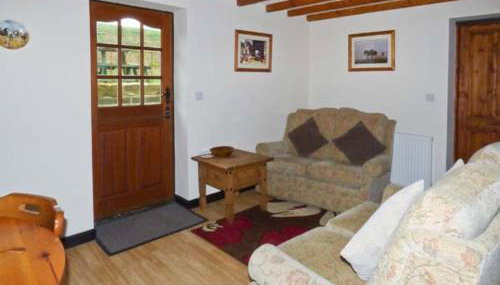 The Stable - Photo 2