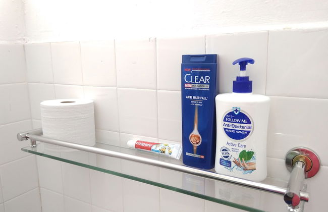 H Homestay - Semi D 1000Mbps (1Gbps) Wifi, Astro & Private Parking - Foto 12