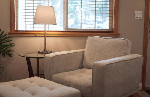 Chic, and Cozy, Centrally Located getaway - Foto 39