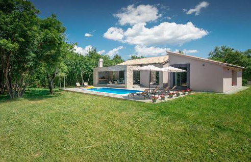 Amazing Home In Labin With Sauna - Photo 1