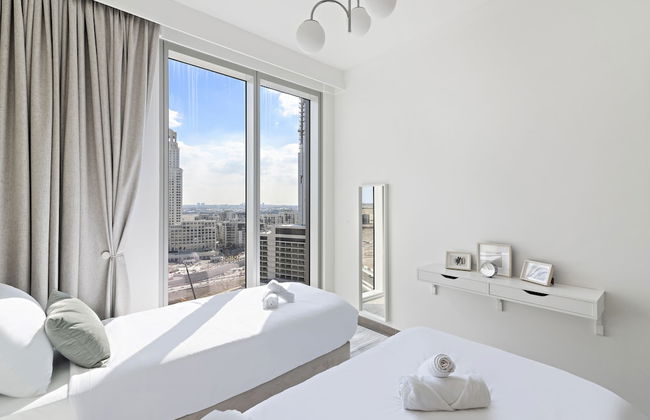 WelHome - Stylish Condo With Cityscape View in Creek Harbour - Photo 9