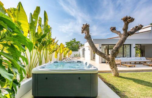 Villa Peman Luxurious Beachside Villa - Foto 9