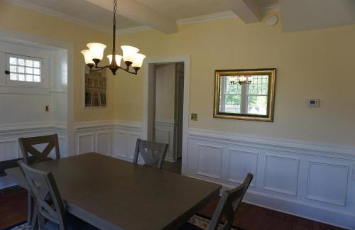 Renovated 1928 bungalow on a former asylum campus - Foto 12