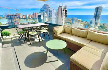 Apartamento H&M con Padel, Piscina y vistas al mar - Photo 1