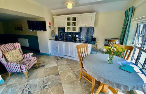 Lynwood House Self Contained Studio - Photo 24