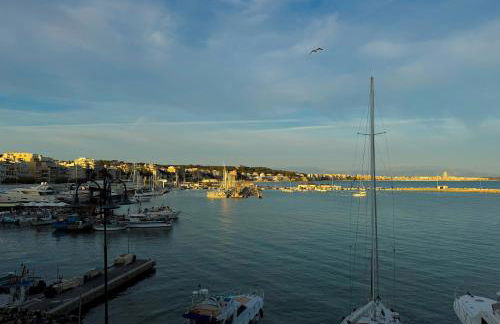 LA MAISON DU PORT - Superior Apartment, bright, glam, and refined with a wonderful sea view in Anzio city center - Foto 37