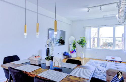 The Stallion #301 - Walk to attractions, Modern Luxe Loft in Downtown Memphis with free covered gated parking - Foto 5