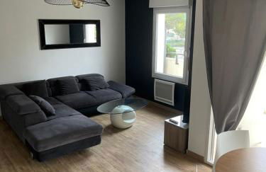 Jolie T2 au golf de Seilh - Photo 1