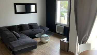 Jolie T2 au golf de Seilh - Photo 1