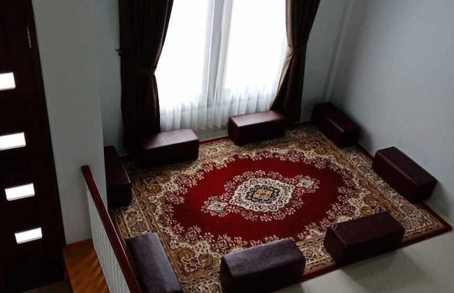 Villa Fahim 2 Puncak 4 Bedroom - Photo 16