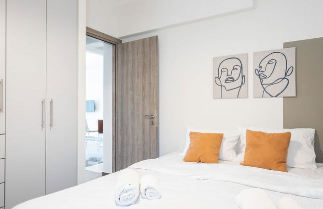 Beachfront 2-bedroom Stay in Voula - Photo 4