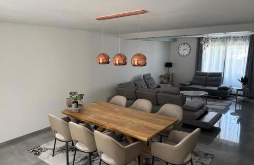 Villa luxueuse et Moderne avec piscine ! - Photo 9