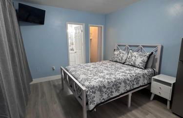 Cozy room close to everything, 5min to the airport - Foto 5