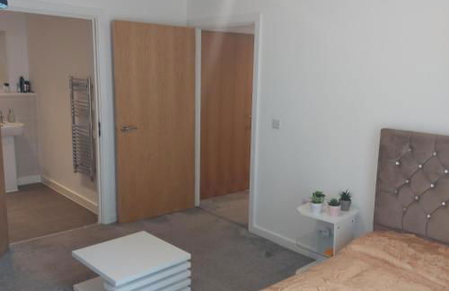 Ensuite Double Bedroom, Live in landlord - Foto 1