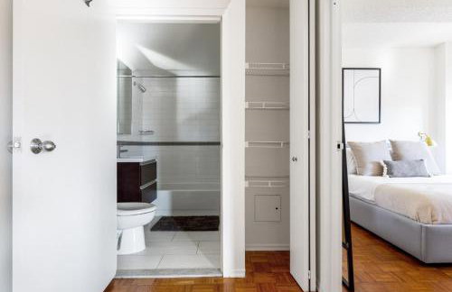 Chelsea 1BR w Gym nr Penn Station MSG NYC-527 - Foto 11