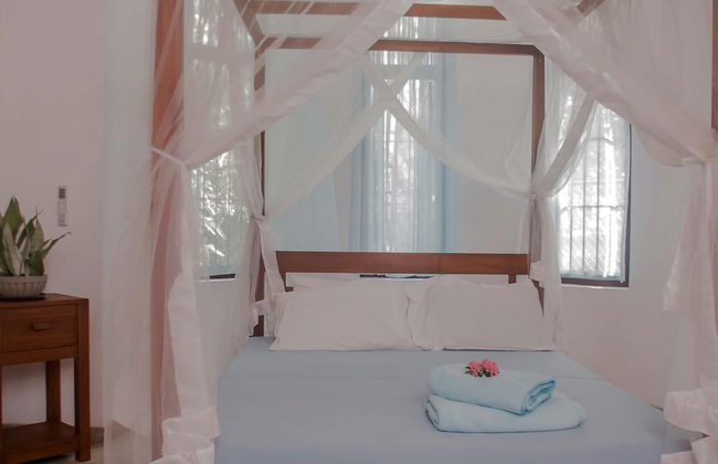 Galle Large Serviced Villa Near Beaches & Fort - Photo 5