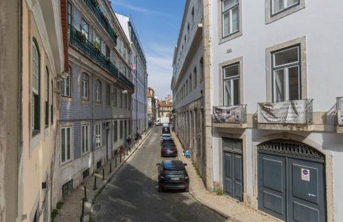 Central Lisbon Flat by Pink St - Photo 71