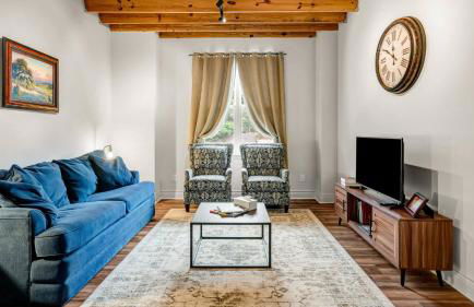 5-Star 2BR: Comfy, SuperHost Hospitality - Foto 7