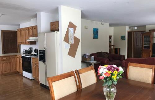 Lakeside Snowmobile - Ski Villa, 4BR 2BA, sleeps 10 - Foto 30