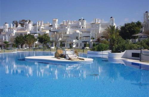 ESTUDIO EN ZAHARA piscina y acceso a playa - Photo 9