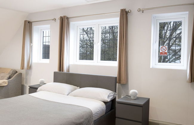 Straight Inn - Photo 6