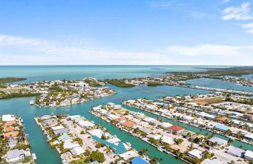 Seabreeze Cove Waterfront Gem 38 Foot Dock Cabana Club - Foto 29