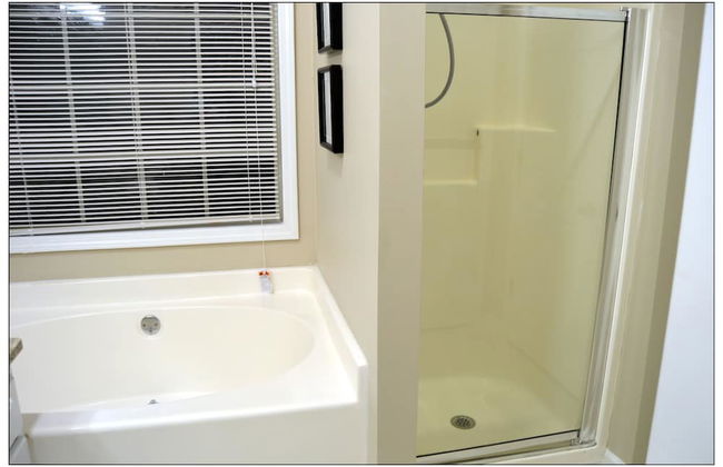 Opis Realty-Spacious Metro Atlanta Home - Foto 24