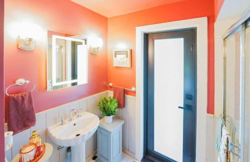 Upgraded Lux Retreat in Coconut Creek with Pool and Hot Tub - Foto 10