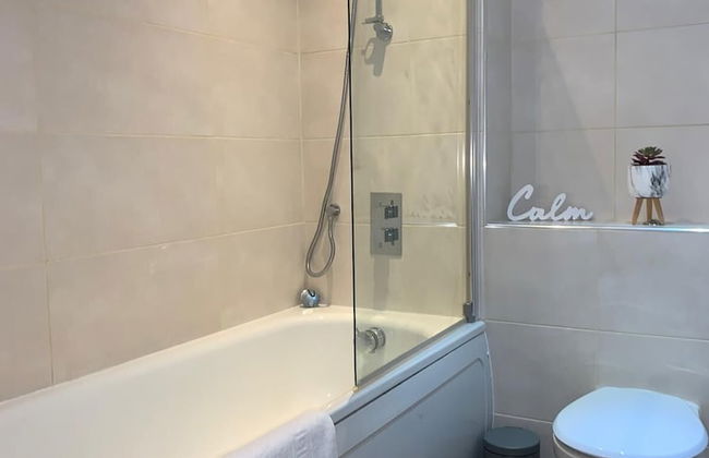 Unique & Stylish 2 Bed Apartment - Foto 16