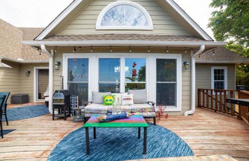 Whimsical Lake House - Foto 52