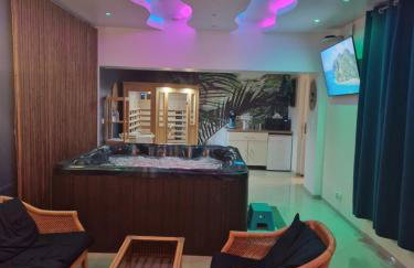 Suite Tropicale avec jacuzzi YaoSpa60 - Photo 9
