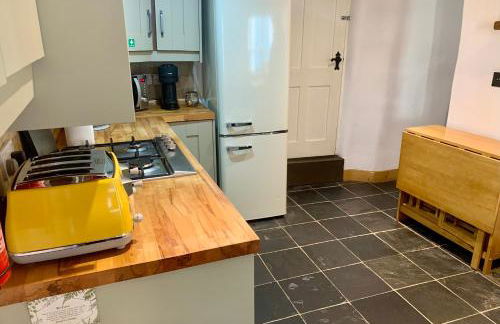 Fryers Cottage Wirksworth, a traditional yet stylish 2-bedroom Peak District cottage - Foto 23