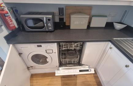 TWIN COVES at Curlew 1, The Cove, Brixham - Photo 12