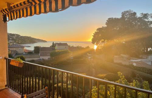 Appartement cosy vue mer à 50 m de la plage - refait à neuf et climatisé - Foto 23