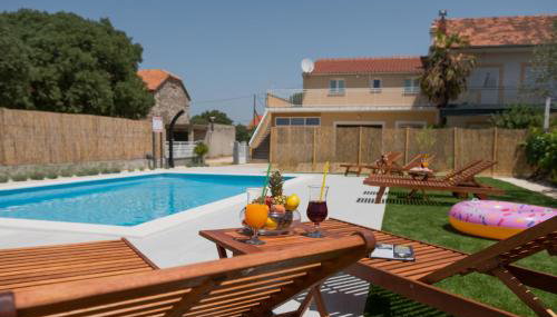 Apartments Brkić, Lozovac Krka NP with Pool - Foto 3, sunbed