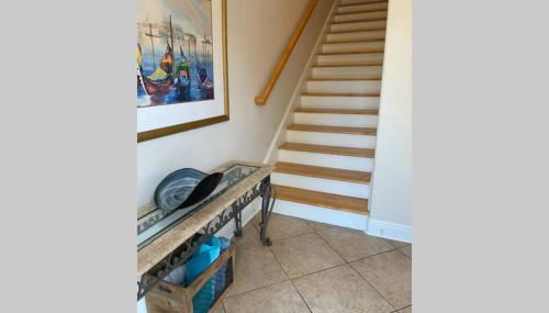 Luxury and Spacious Waterside Getaway - Foto 5