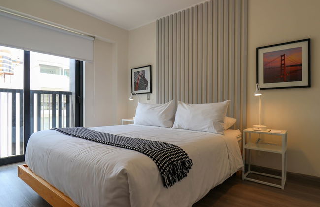 w Spectacular 2BR in Miraflores - Photo 3