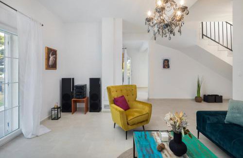 Beachfront villa Pensa private pool, 3-bedroom - Foto 12