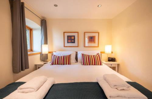 Family & Pet Friendly Coastal Base Near Dartmouth - Foto 35