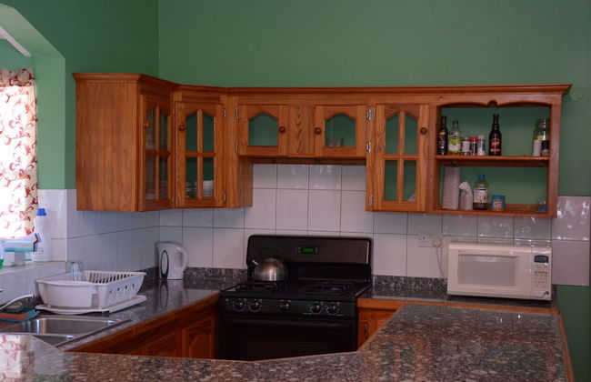 Hillview Apartments and Vehicle Rental - Foto 15