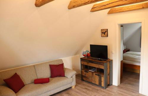 Wohnung #6 mit Balkon in ruhiger aber zentrale Lage - Stadtbus vor der Tür! - Foto 8