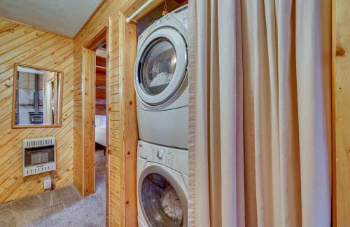 Alpine Cabin with Deck 3 Mi to Luna Lake! - Foto 17